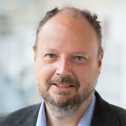 Portraitfoto von Professor Toralf Kirsten