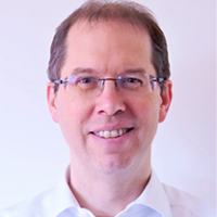 Portraitfoto von Professor Renke Maas